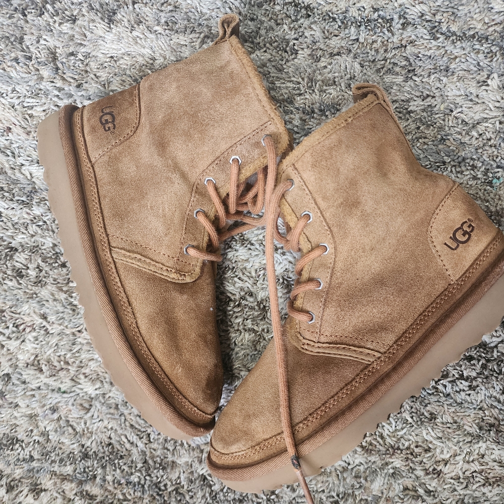 UGG Kids Size 4 Boots.